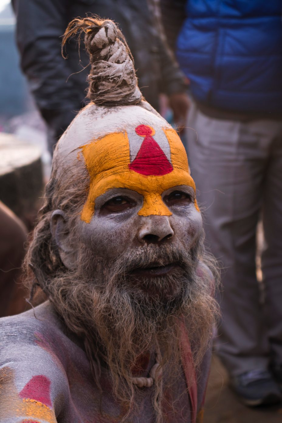 Sadhu-looking-coloured-face- (lovestatuswhatsapp.com)