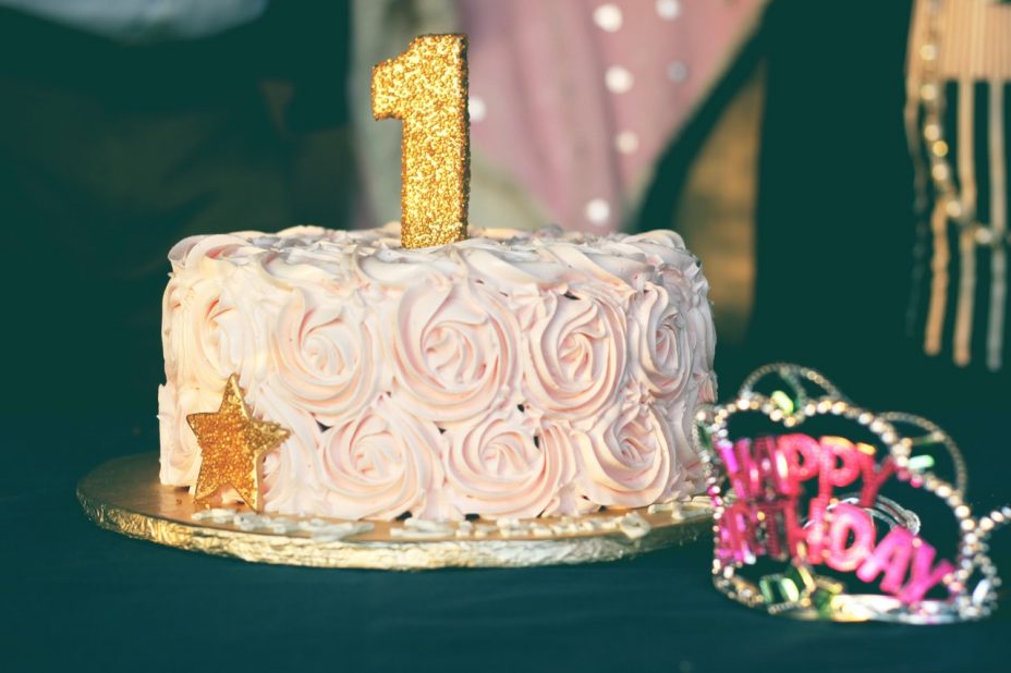 Birthday-cake-Love-Happy-Birthday-Wishes-in-Hindi